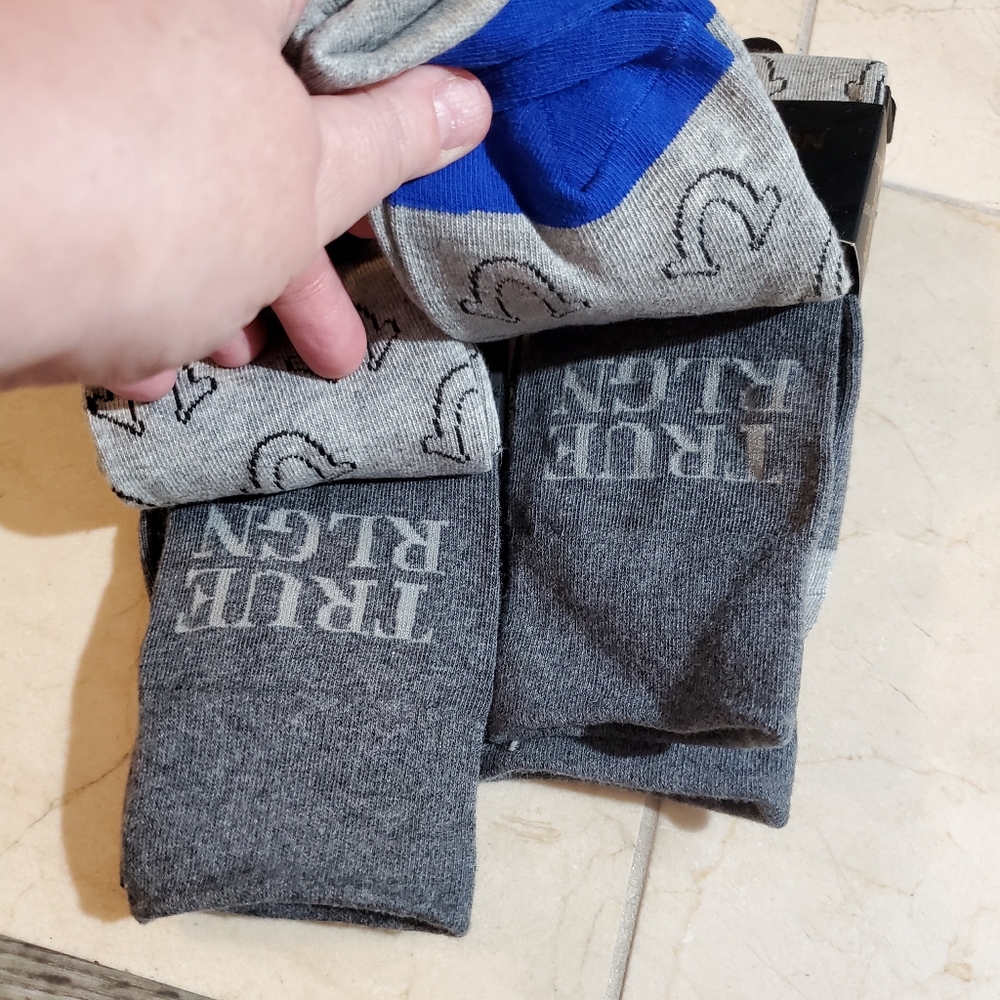 True Religion men's 4pk crew socks logo horseshoe size 10-13 - Picture 4 of 4